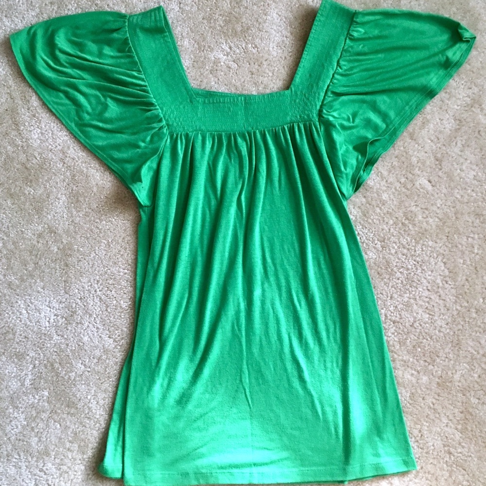 Bell sleeve top